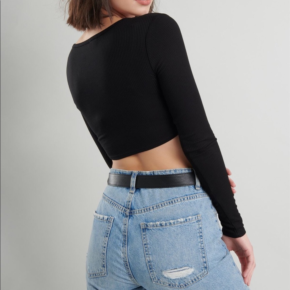 Ultra-Cropped Ruched Tee - Picture 3 of 4